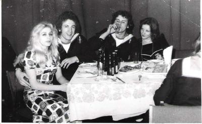 Kiniol i Szczepan z zonami Marta i Misia