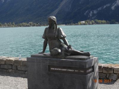 Dziewczyna -(syrenka)