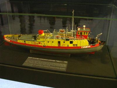 Model lodołamacza czolowego L-1000 'TYGRYS'