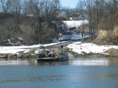 Prom międzybrzegowy na Wiśle w Opatowcu