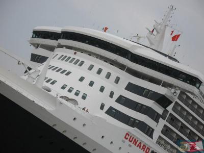 Queen Mary 2.jpg