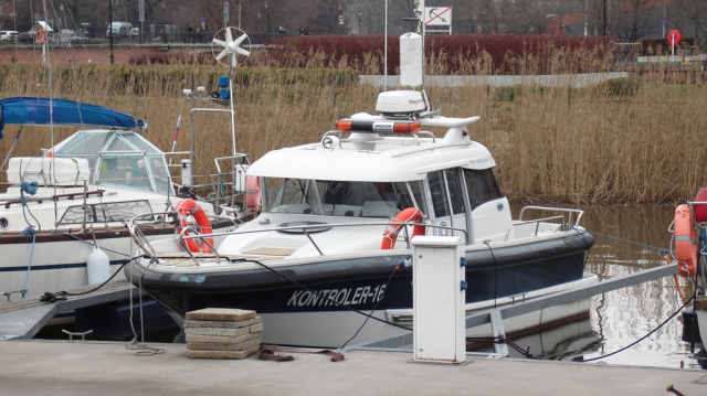 KONTROLER-16
