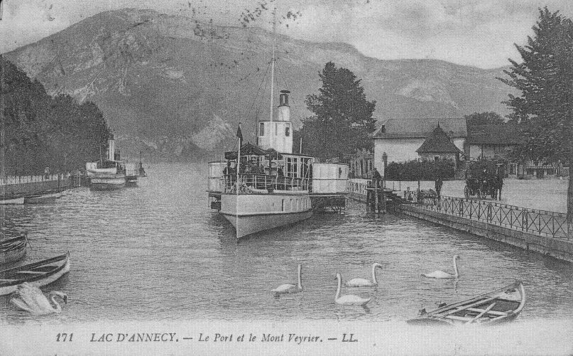 Jezioro Lac d'Annecy we Francji, ok1915