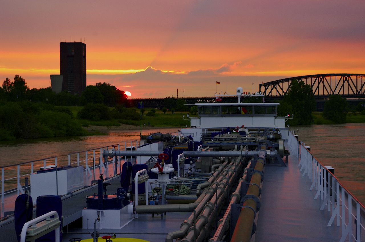 Pływające zagrożenia na Renie