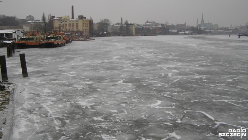 Rozpoczęła się akcja lodołamania na Odrze