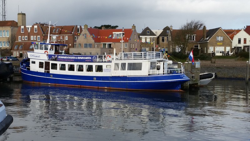 Pływający Holender na wodach Zalewu