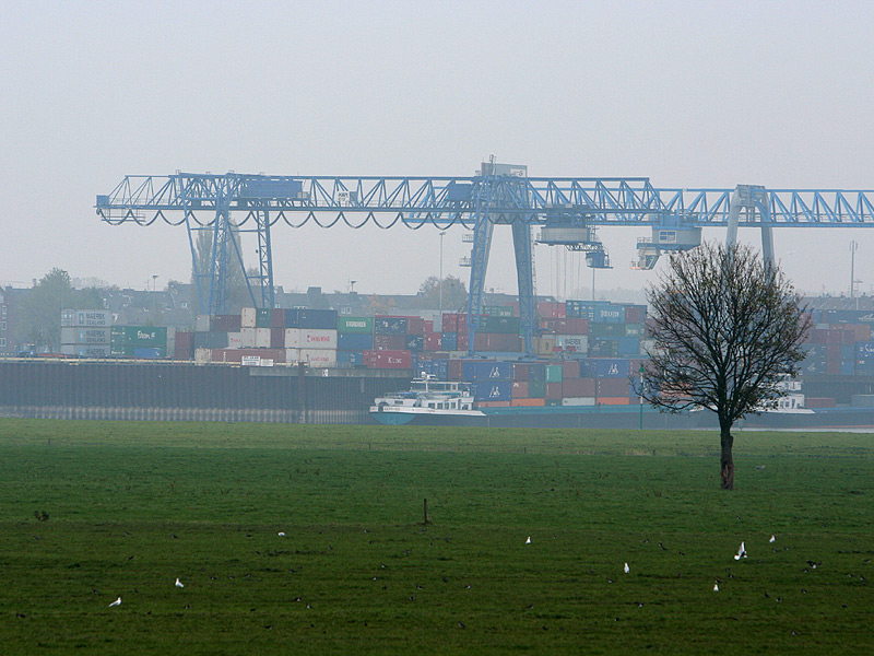 Terminale w Emmerich i Neuss w sieci InlandLInks