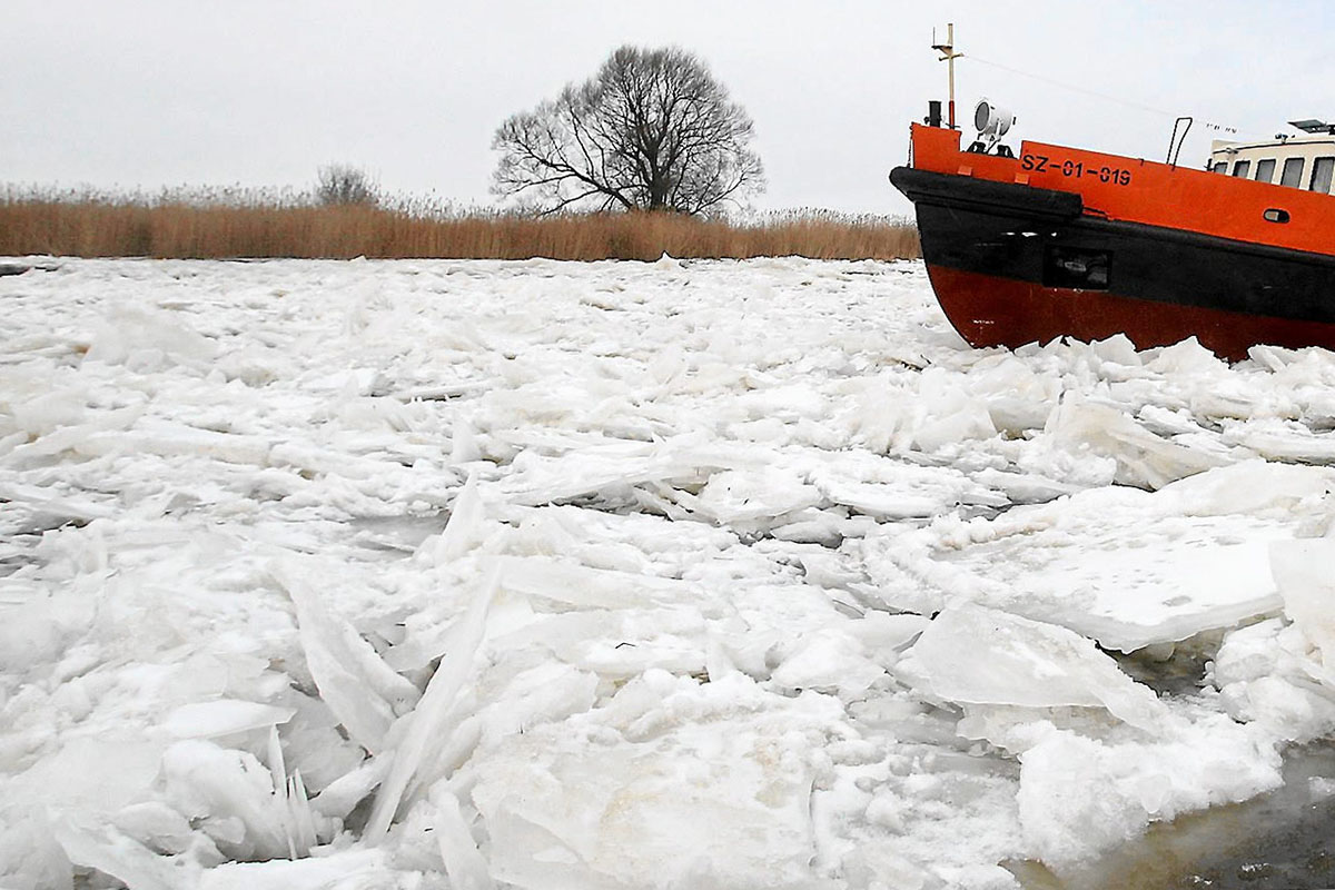 Szczecin: Lodołamacze w pogotowiu