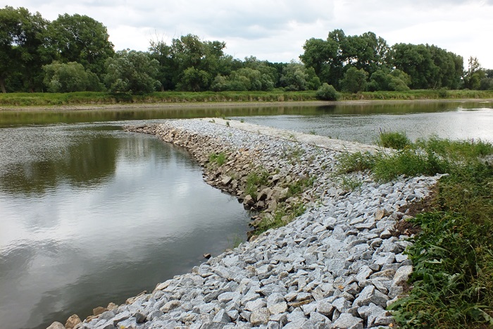 Kolejna inwestycja Wód Polskich poprawi warunki żeglugowe na Odrze