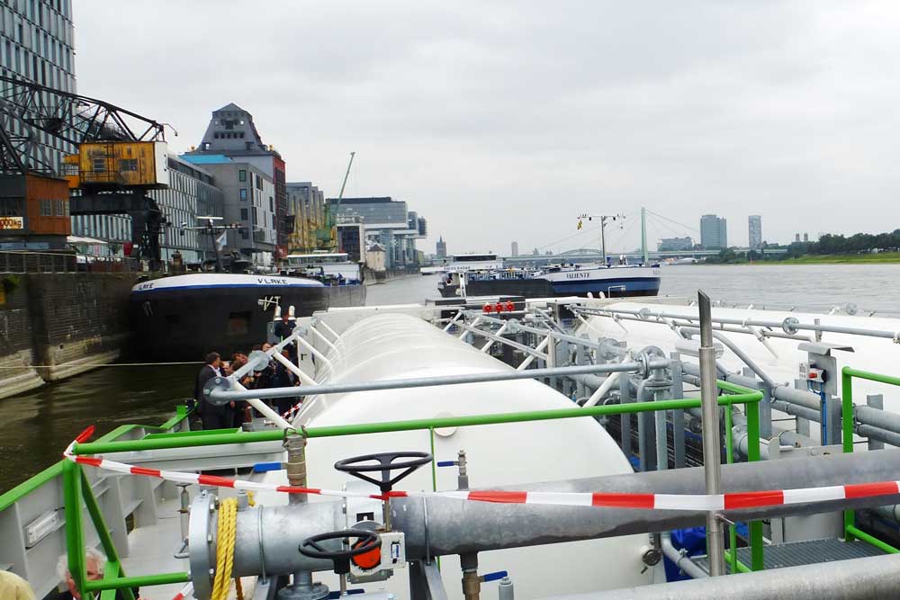 Załogi wznawiają protest przeciw likwidacji postojowisk