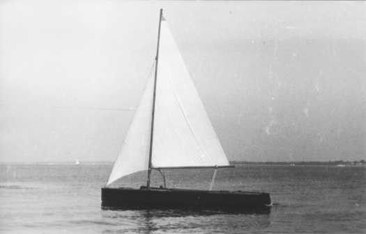 Nietypowy rejs. Popłyną łódką z 1956 roku