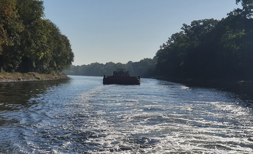 Mniej towarów na wodzie, ale więcej węgla