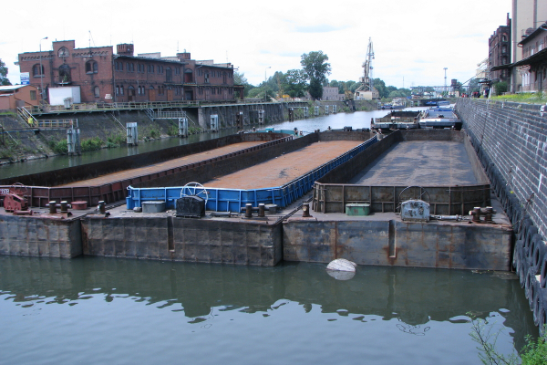 Kandydat PiS na prezydenta Wrocławia chce przekształcić Port Miejski w pasażerski