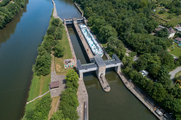 Presja przeciw zawieszeniu modernizacji śluz na Neckarze