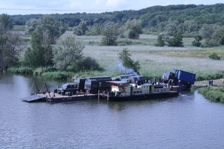 Si vis pacem, para bellum