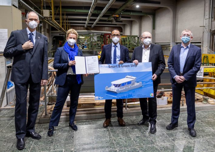 Nadrenia Północna-Westfalia finansuje statek badawczy Duisburga