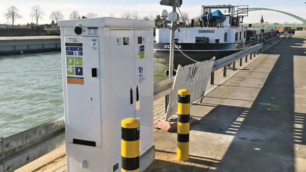 Zasilanie prądem z lądu dla statków na niemieckich kanałach