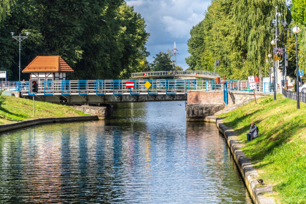 Remont mostu obrotowego w Giżycku aby statki mogły dojść na miejsce zimowania
