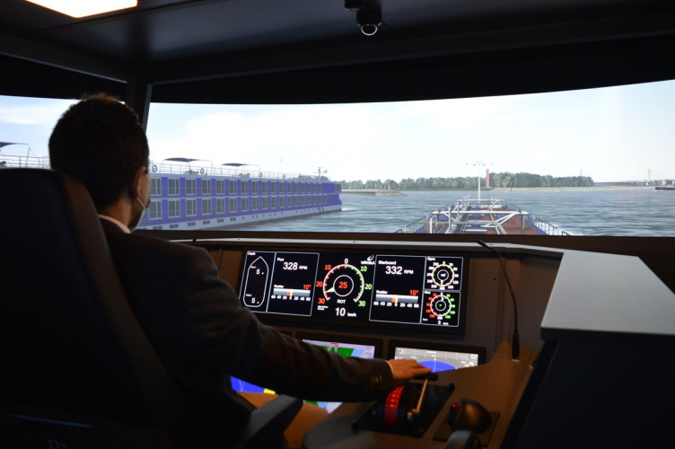 Zmodernizowany symulator żeglugi po wodach śródlądowych „Sandra II”