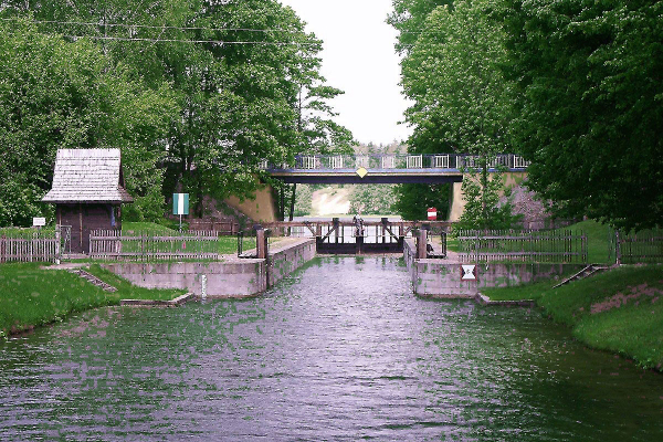 Wymiana wrót na śluzie Przewięź Kanału Augustowskiego