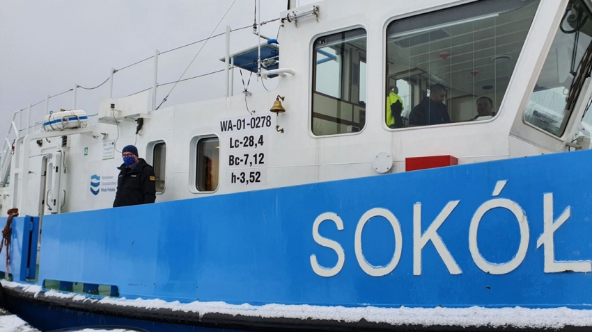 Lodołamacze nadal pracują na Wiśle w rejonie Nowego Duninowa pod Płockiem