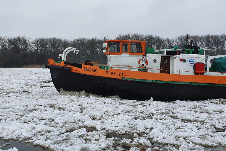 W Zachodniopomorskiem do akcji gotowych jest 13 lodołamaczy