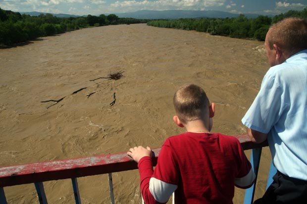Odwilż i stany ostrzegawcze w całej Polsce